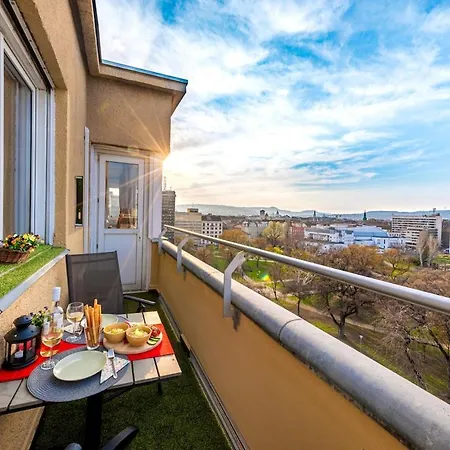 The Hungarian Park Apartment