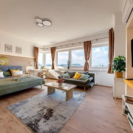 Апартаменты The Hungarian Park *